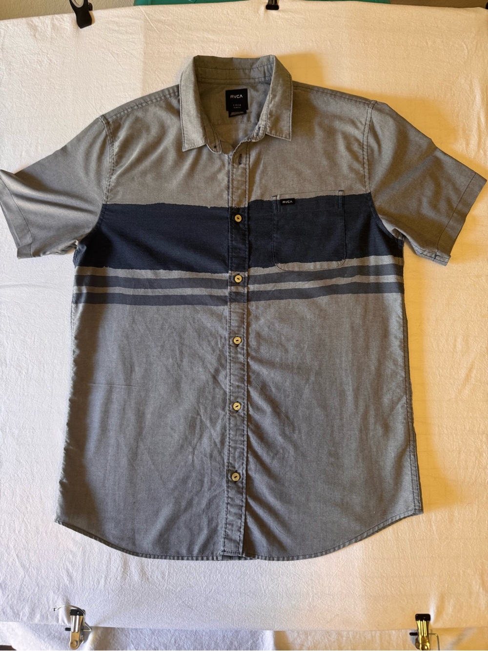 RVCA Short-Sleeve Button-Up Shirt in Gray and Navy